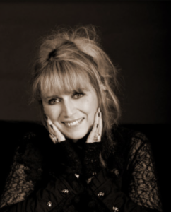Pascale Lafargue, parapsychologue et médium, lors d'une conférence